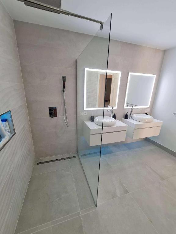 Laguna Beach Wohnung Mit Freiem Meerblick 토록스 외부 사진